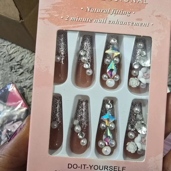 Nails - Picture 3 of 6